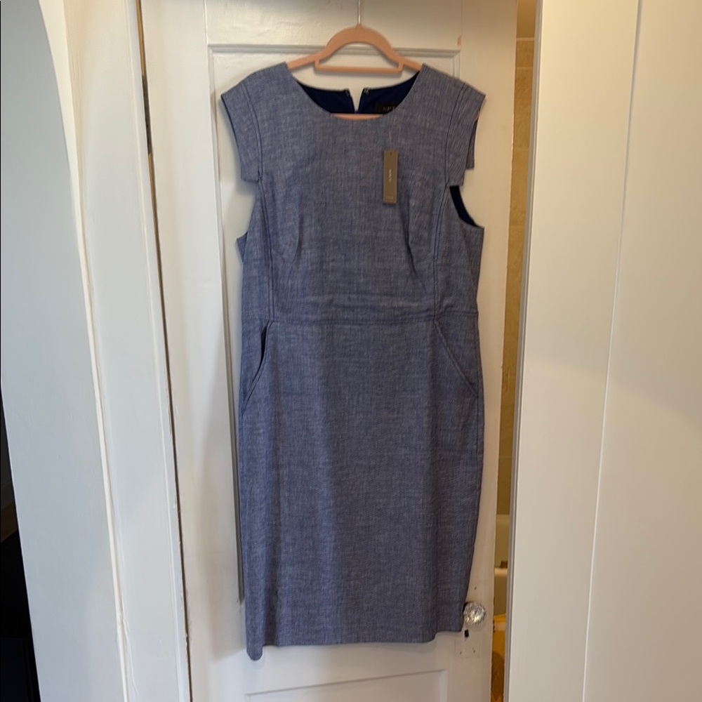 Elegant Blue Sleeveless Dress